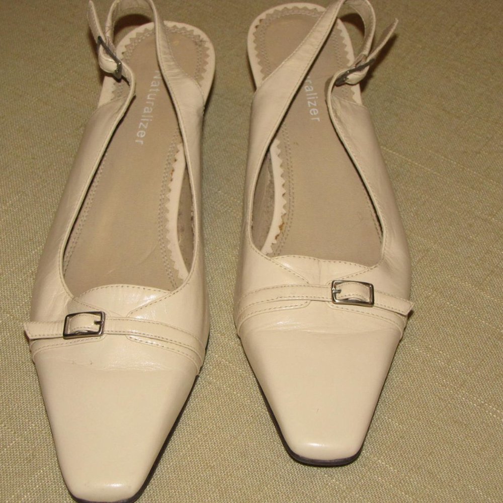 🌠5/$15 Naturalizer Great neutral short heel